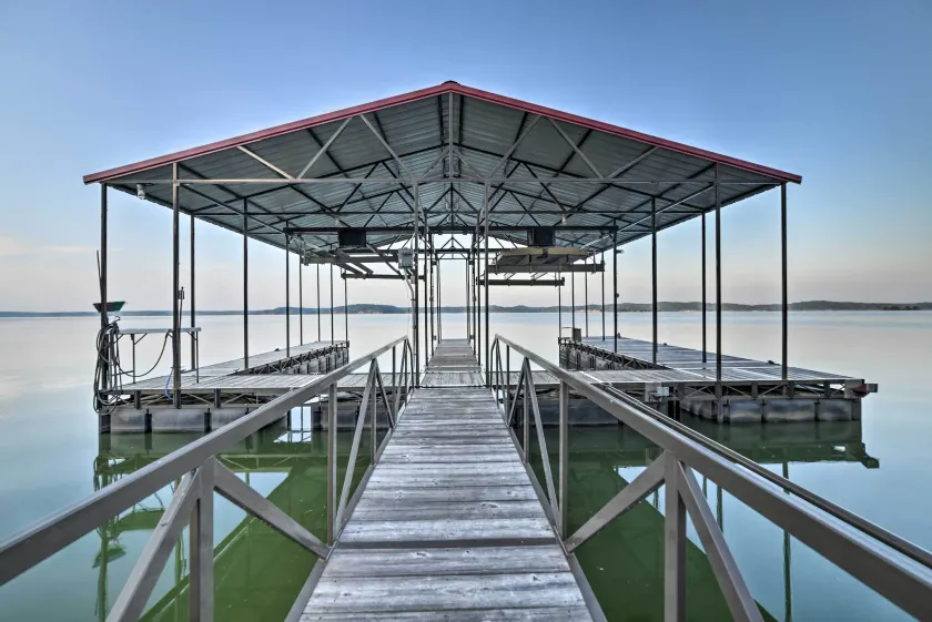 Charming Lakefront Home w/ Grill & Fire Pit! - Image 1