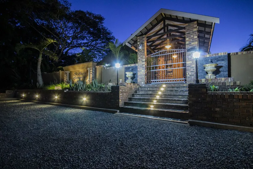 St Lucia Livingston Lodge - Image 1