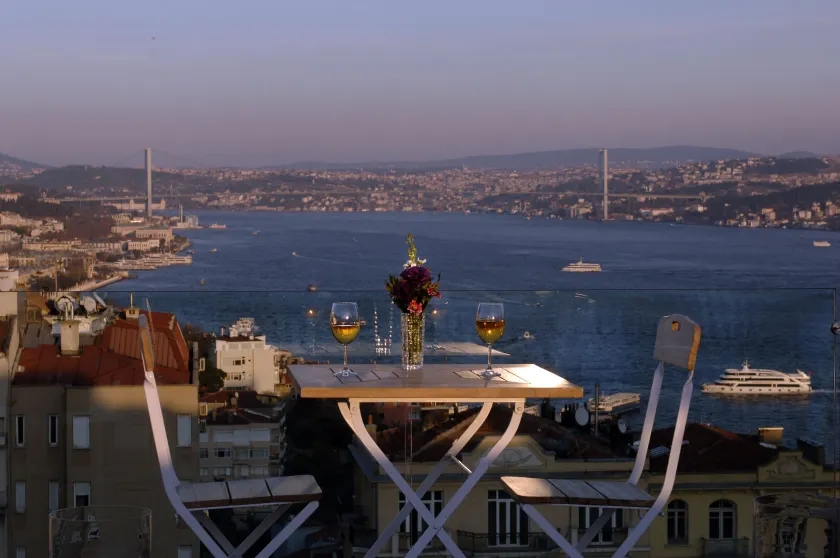 Urban Suites Istanbul - Image 1