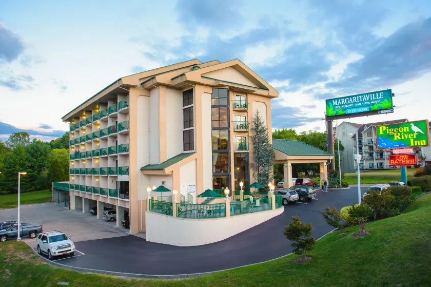 Pigeon River Inn - Image 1