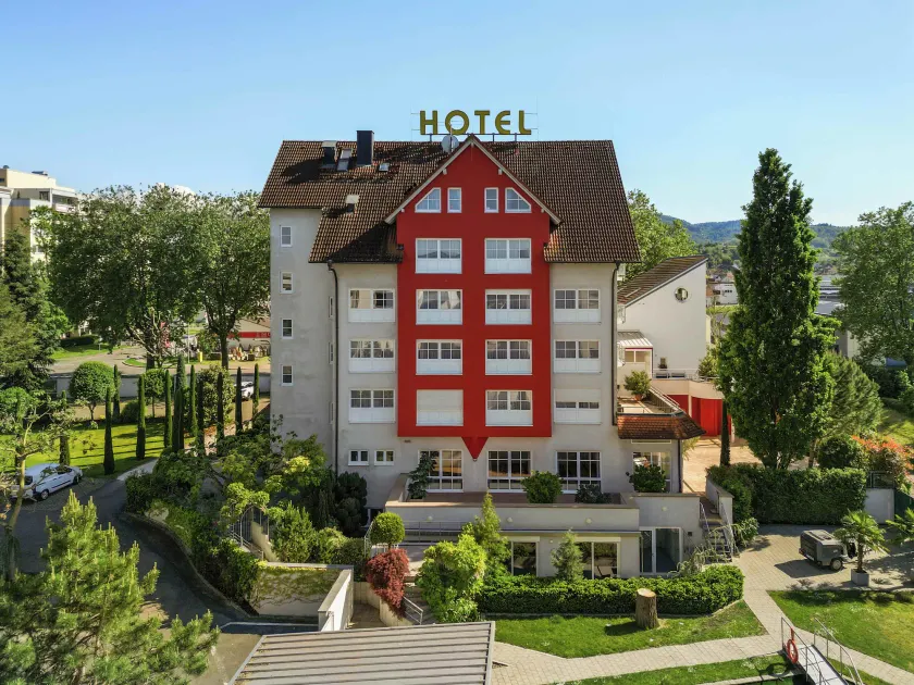 Kirchers Park & Wellnesshotel Kaiserstuhl - Image 1