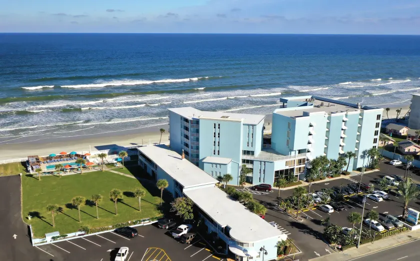 El Caribe Resort and Conference Center - Image 1