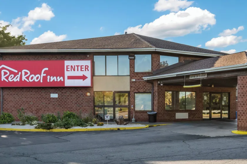 Red Roof Inn Rochester - Airport - Image 1