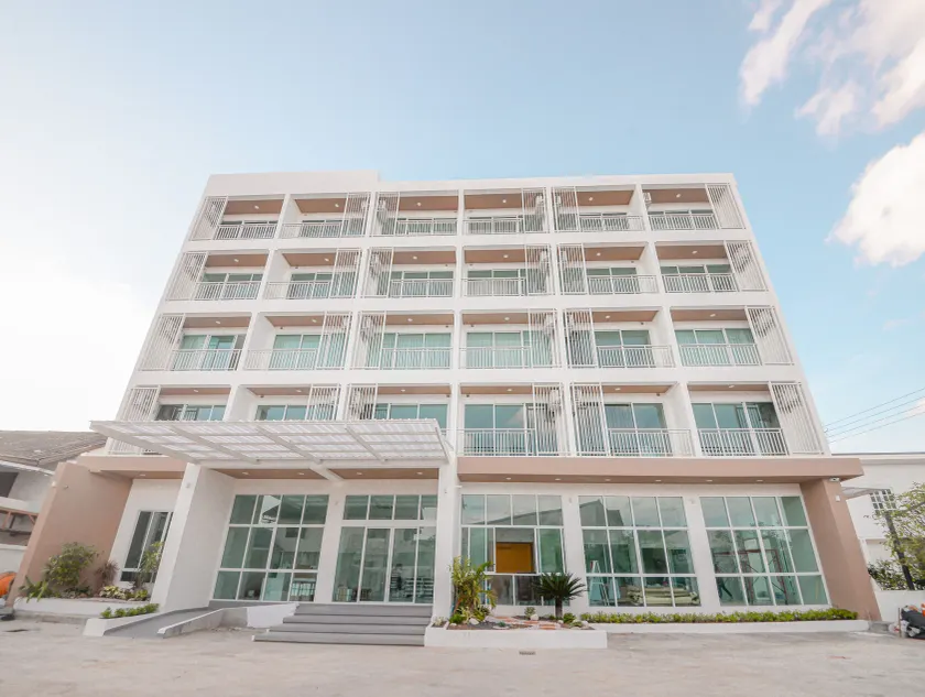 Hotel Agnes - Image 1