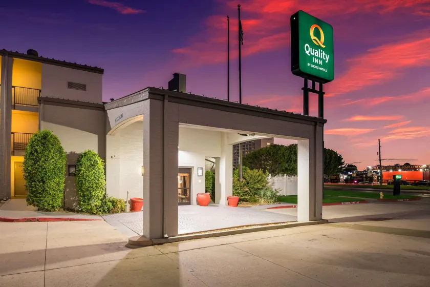 Quality Inn Tulsa Central - Image 1