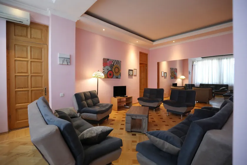 Apart-Hotel David - Image 1
