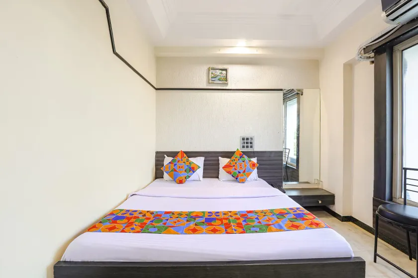 Fabhotel Apple Inn - Image 1