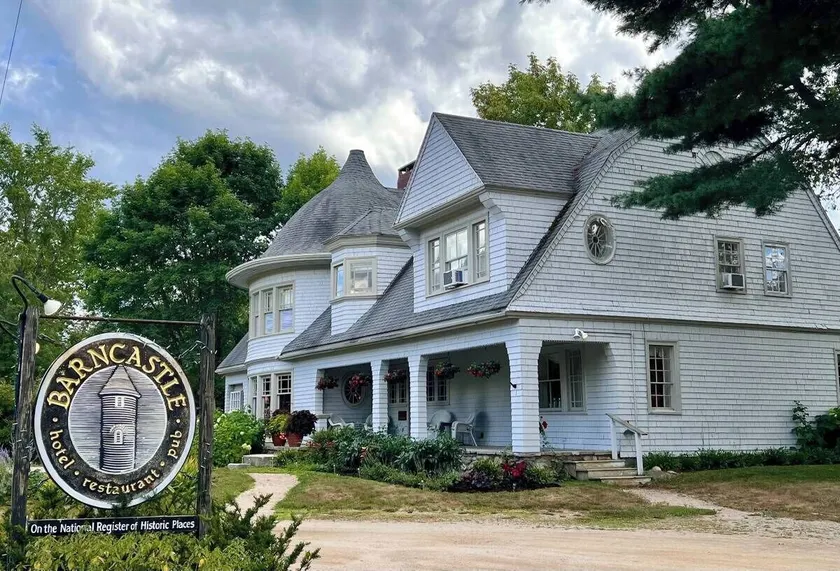 Barncastle Inn & Restaurant - Image 1
