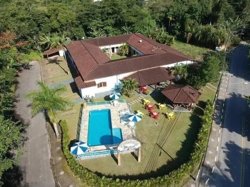 Francis Hotel Pousada - Image 1