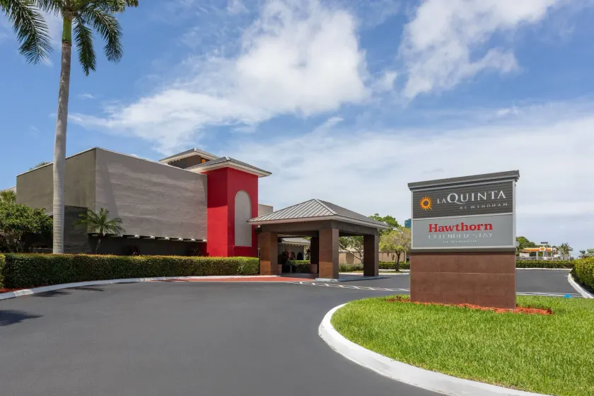 Hawthorn Extended Stay by Wyndham Ft Lauderdale Cypress Crk - Image 1