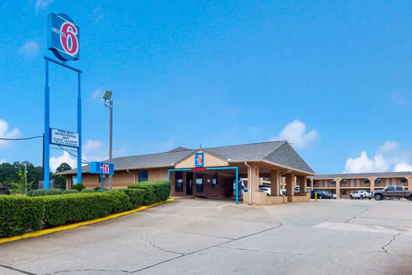 Motel 6-Marshall, TX - Image 1
