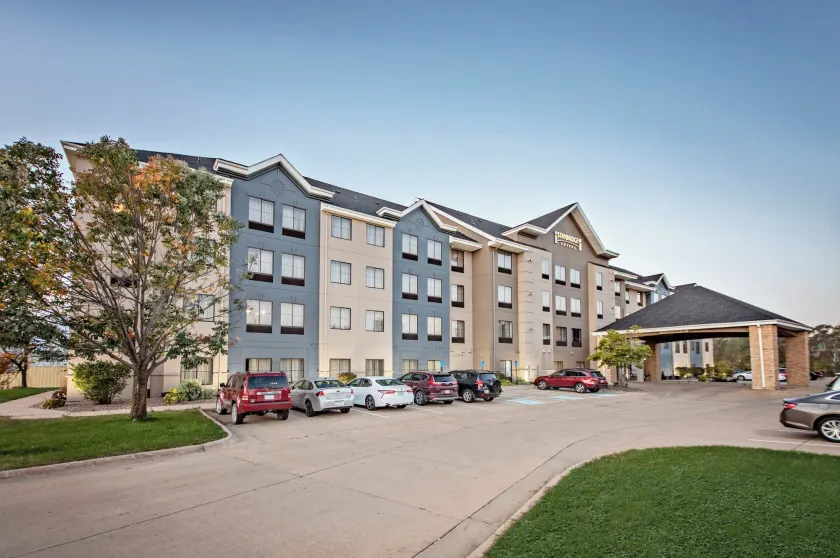 Staybridge Suites Cedar Rapids North by IHG - Image 1