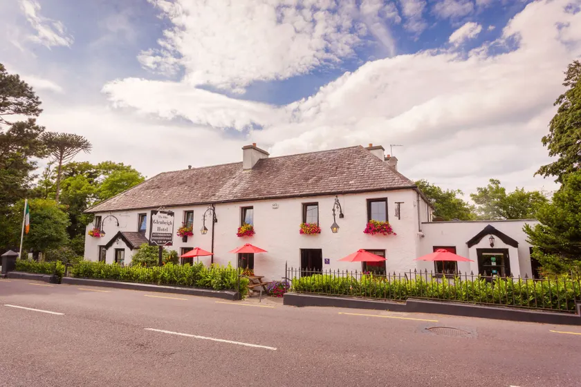 The Glenbeigh Hotel - Image 1
