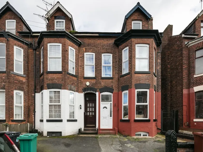 Short Term Shared R&R In Chorlton - Image 1