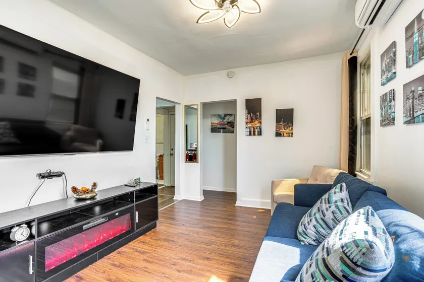 Lodi Luxe Stay 2BR Furnished 85 TV Fast WiFi WD Close to NYC and Everything - Image 1