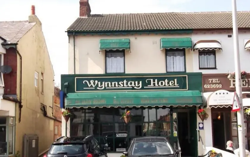 OYO Wynnstay Hotel - Image 1