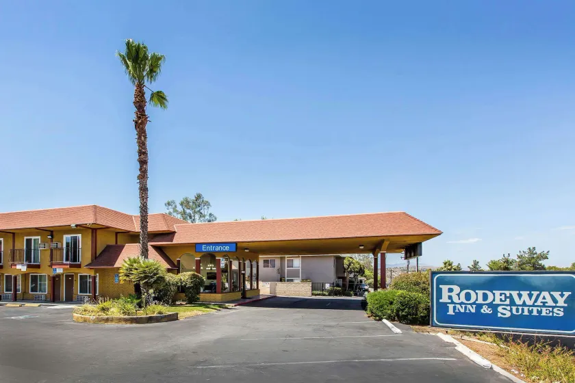 Rodeway Inn & Suites Canyon Lake-Menifee West - Image 1