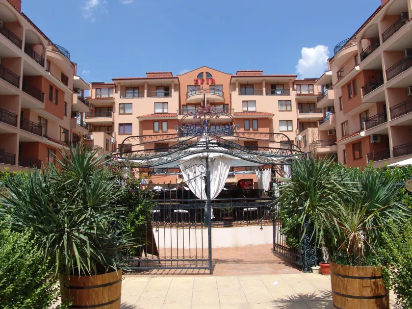 Apart Hotel Efir - Image 1