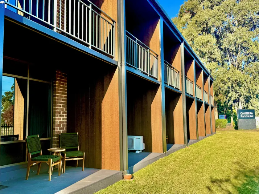Canberra Park Motel - Image 1