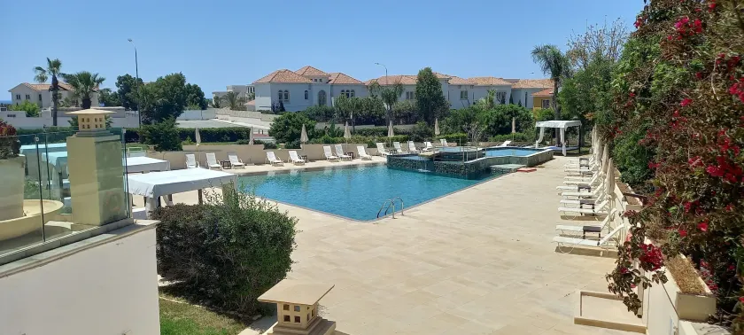 E-Hotel Larnaca Resort & Spa - Image 1