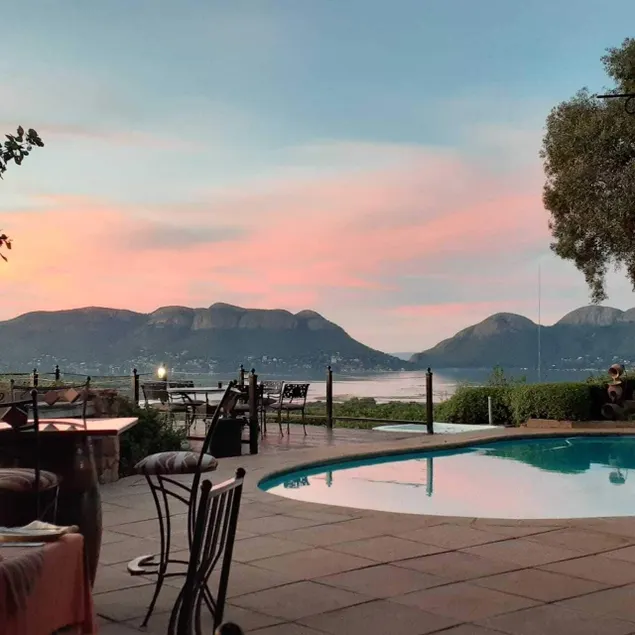 La Montagne Guest Lodge - Image 1