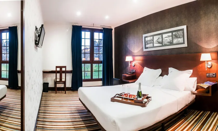 Hotel Granda - Image 1