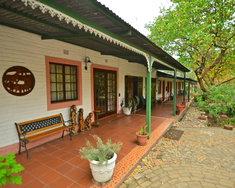Lalamo Guest House - Image 1