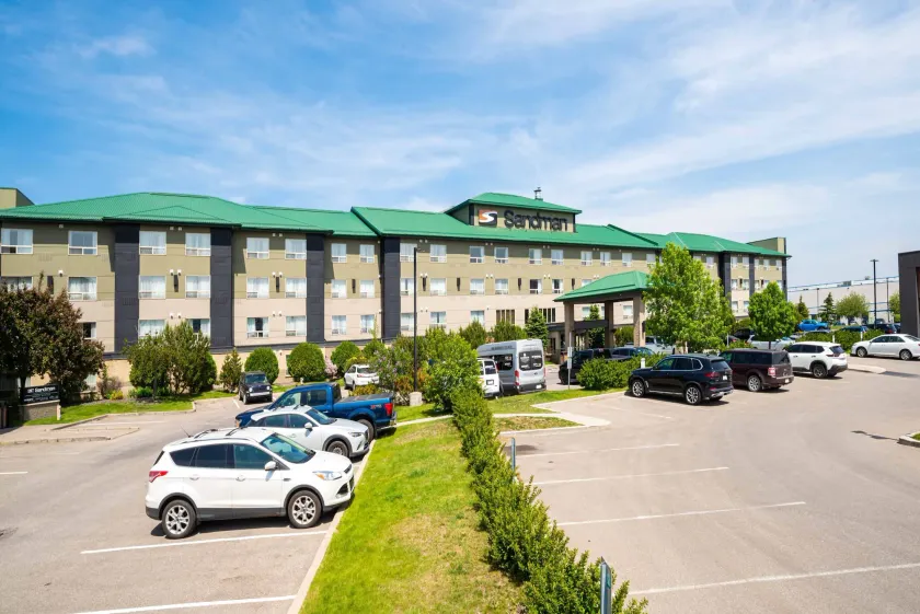 Sandman Hotel Calgary Airport - Image 1