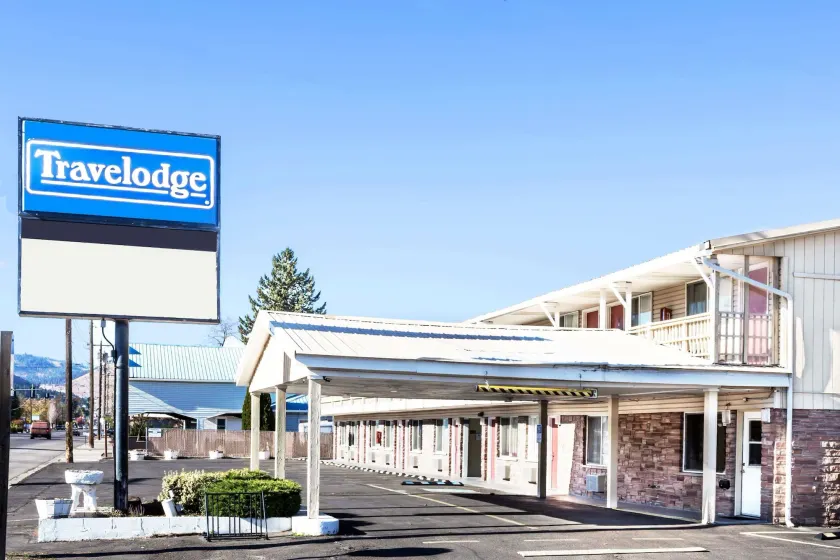 Travelodge by Wyndham La Grande - Image 1