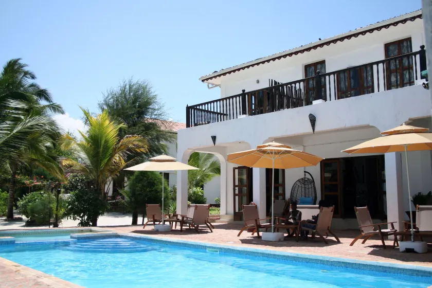 Moonshine Uroa Boutique Hotel - Image 1