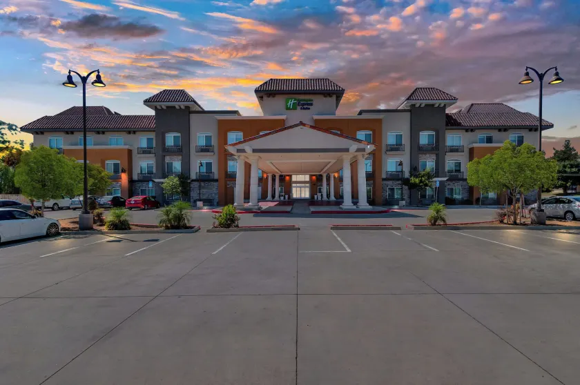 Holiday Inn Express Hotel & Suites Banning by IHG - Image 1