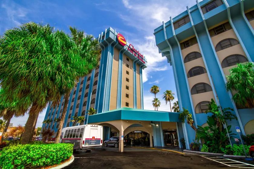 Clarion Inn & Suites Miami International Airport - Image 1