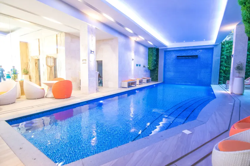 Goldberry Lite Hotel - Image 1