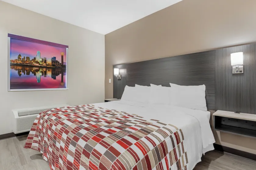 Red Roof Inn Hutchins - Image 1