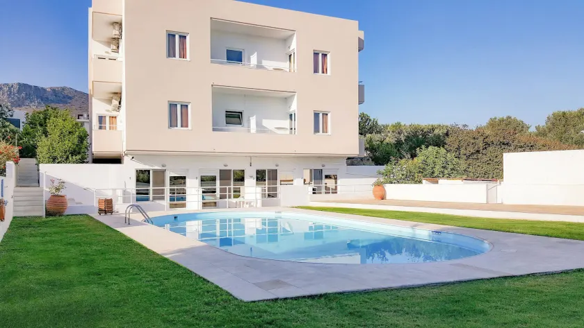 Mastorakis Hotel and Studios - Image 1