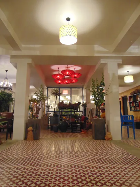Hotel De Condor - Image 1
