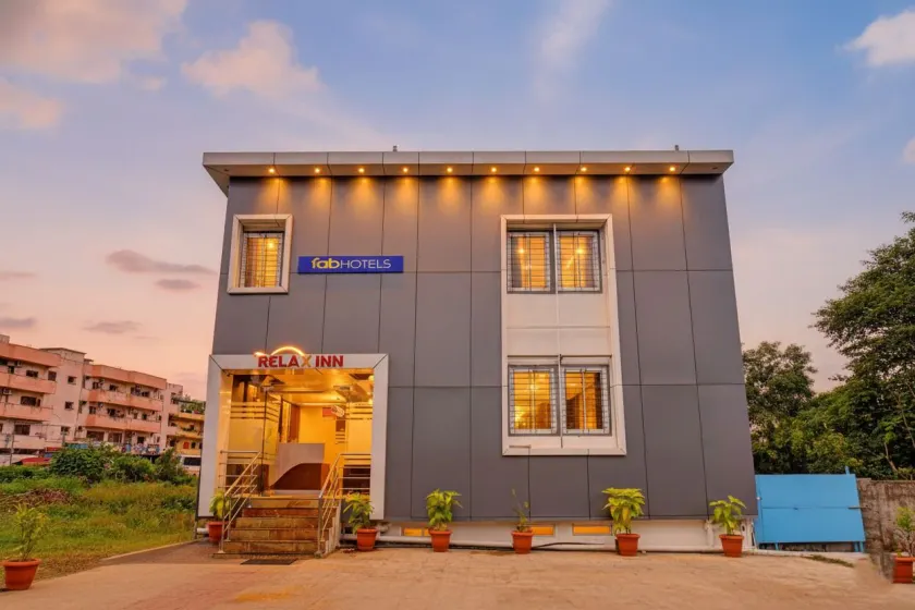 Fabhotel Relax Inn - Image 1