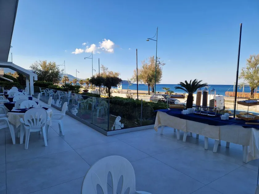 Hotel Harmony - Image 1