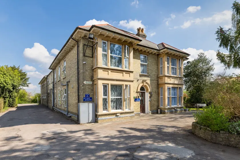 Shelford Lodge - Image 1