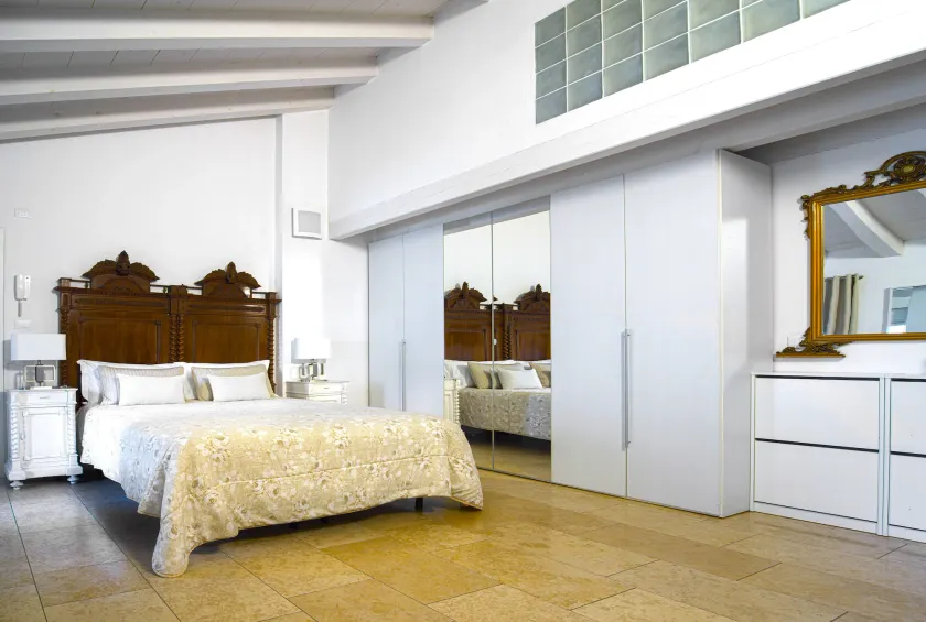 Academia Resort - Image 1