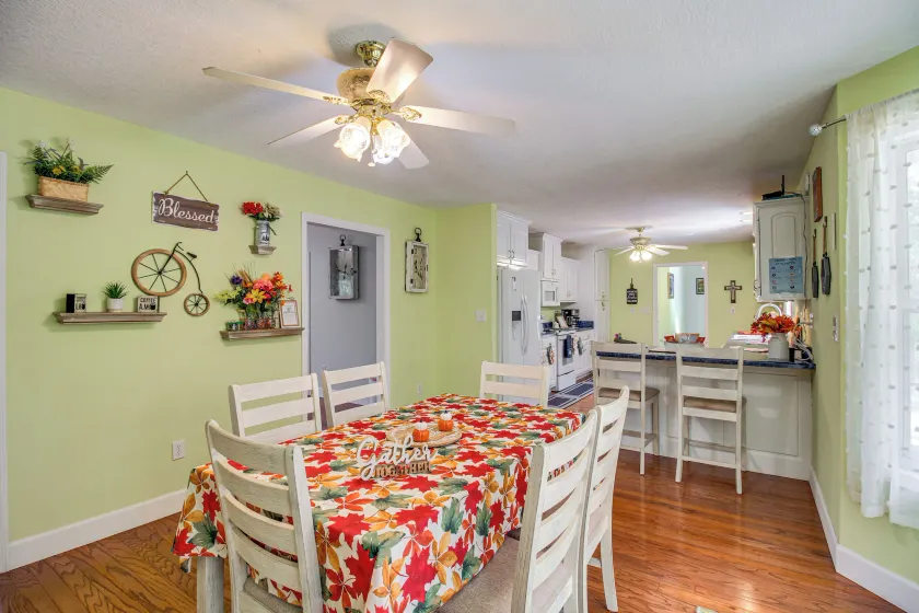 Charming Trenton Home w/ Mtn Views & Patio! - Interiör