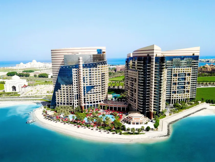 Khalidiya Palace Rayhaan by Rotana, Abu Dhabi - Image 1