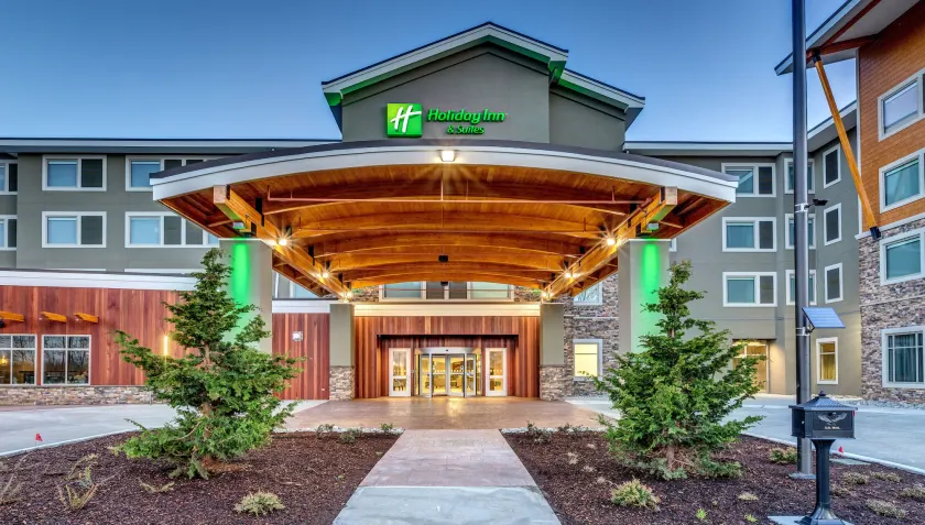Holiday Inn & Suites Bellingham by IHG - Image 1