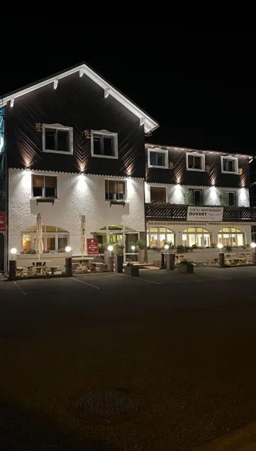 Hôtel l'Orée des Roches - Image 1