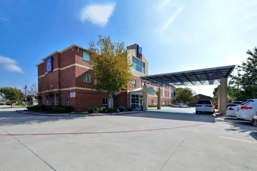 Motel 6-McKinney, TX - North - Image 1