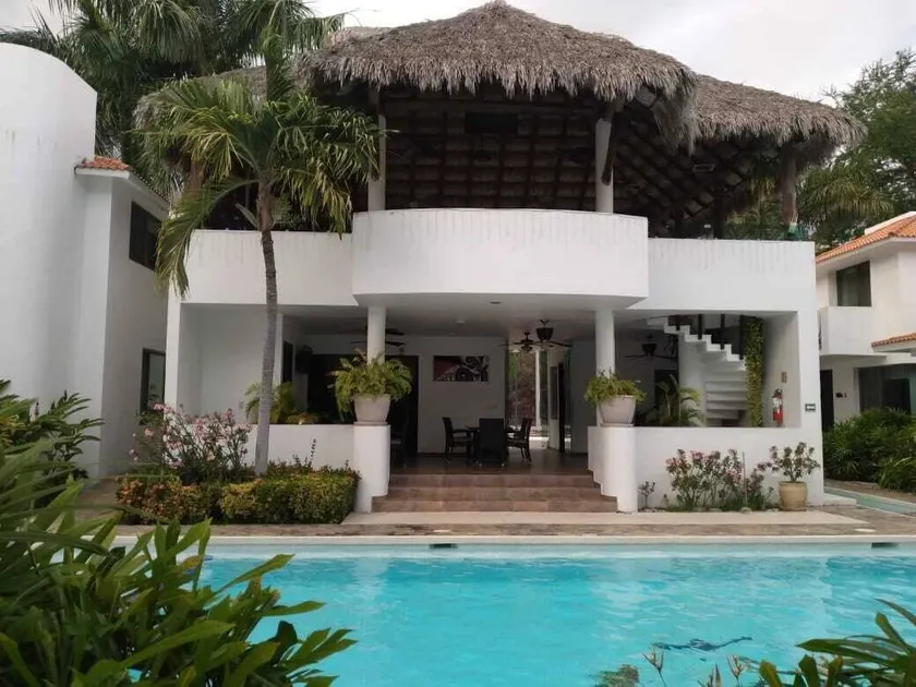 Villas Maria Isabel - Image 1