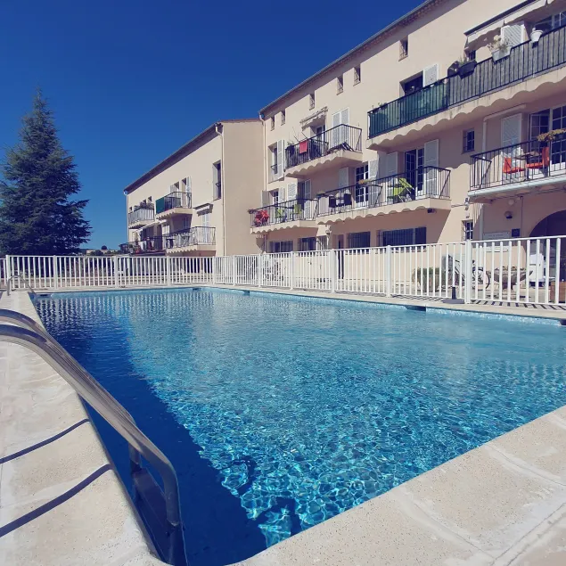 Hôtel de la Poste Piscine - Image 1
