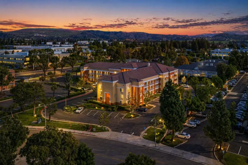 Madison Suites Brea - Image 1