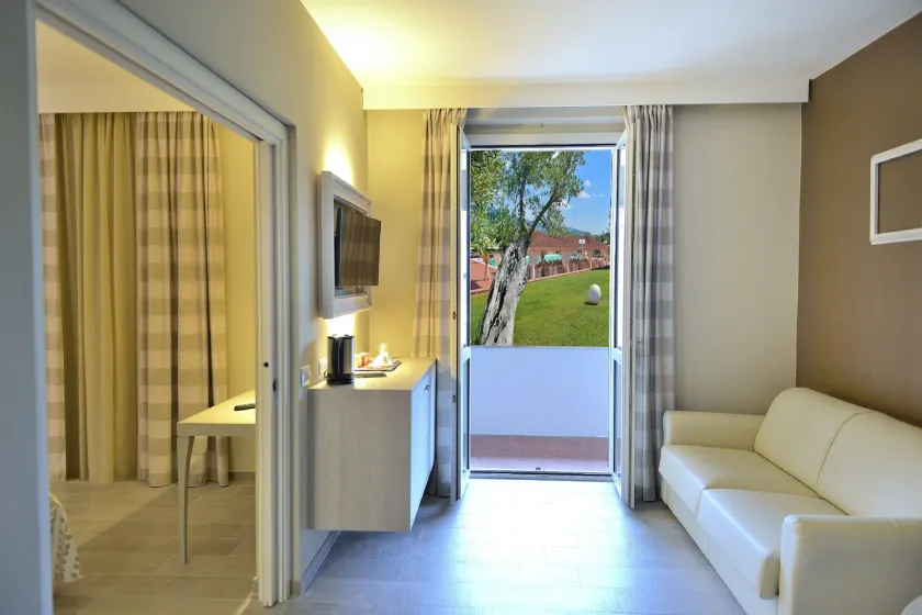 Hotel Degli Ulivi - Image 1