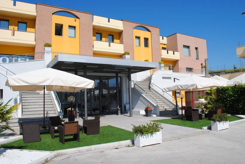 Hotel La Tavernetta - Image 1